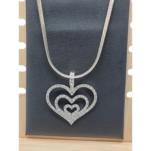 Nolan Miller Triple Crystal Heart Pendant 20" Mark Wasserman Samara Herringbone - Picture 1 of 12